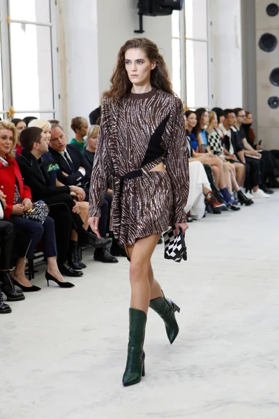 Look 6